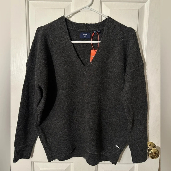 ‼️NWT‼️ Superdry Isabella Slouch SOFT V Neck Knit Sweater US 6 Dark Gray Warm - Picture 1 of 7